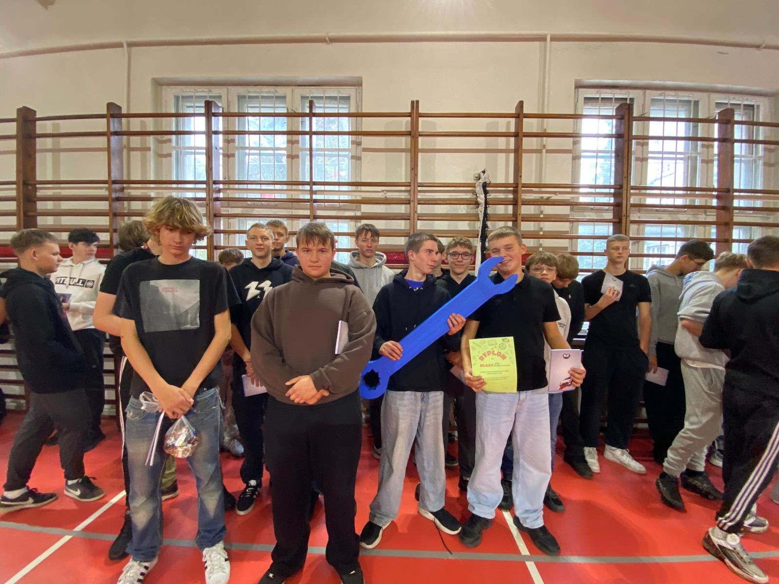 Otrzęsiny klas pierwszych – rywalizacja i dobra zabawa!